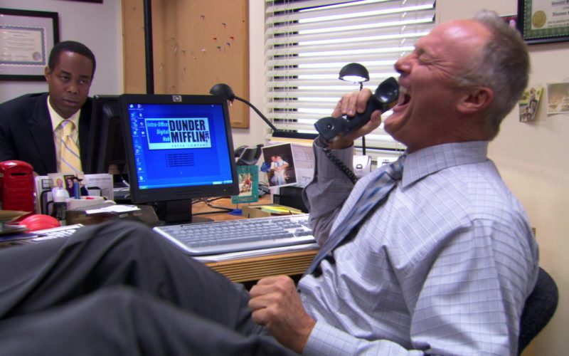 HP Monitor Used by Creed Bratton in The Office – Season 3, Episode 8 (2)