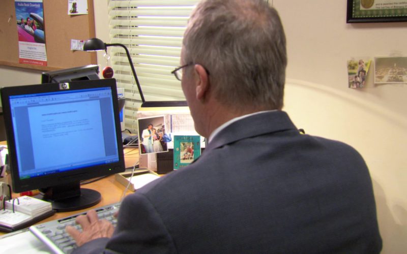 HP Monitor Used by Creed Bratton in The Office – Season 3, Episodes 24-25