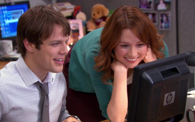 HP Monitor Used by Jake Lacy (Pete Miller) & Ellie Kemper (Erin Hannon) in The Office (2)