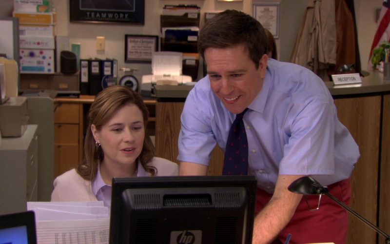 HP Monitor Used by Jenna Fischer (Pam Beesly) & Ed Helms (Andy Bernard) in The Office (1)