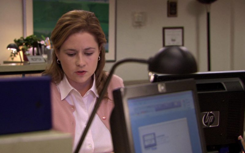 HP Monitor Used by Jenna Fischer (Pam Beesly) in The Office (1)