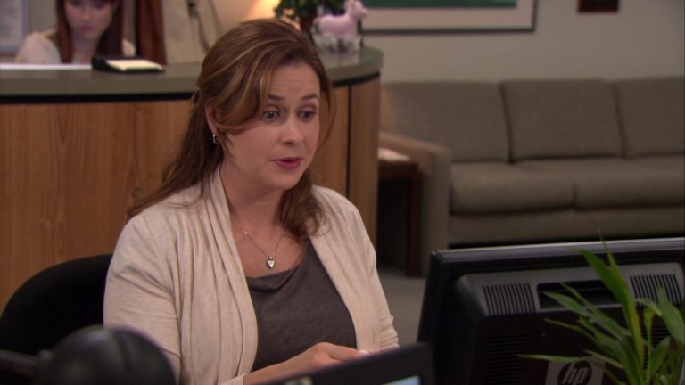 HP Monitor Used by Jenna Fischer (Pam Beesly) in The Office – Season 8 ...