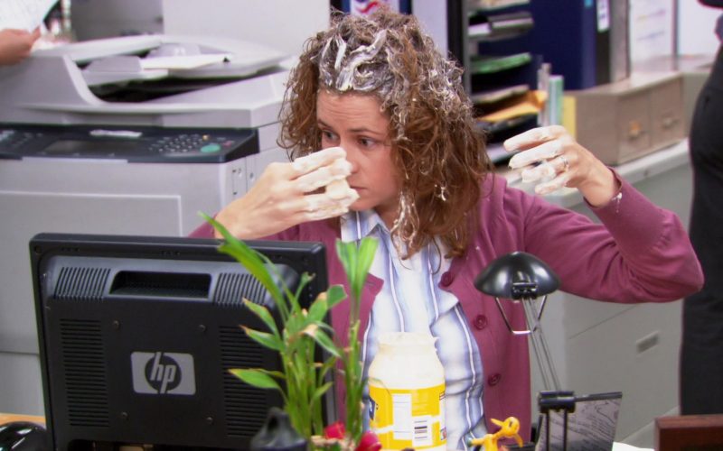 HP Monitor Used by Jenna Fischer (Pam Beesly) in The Office (1)