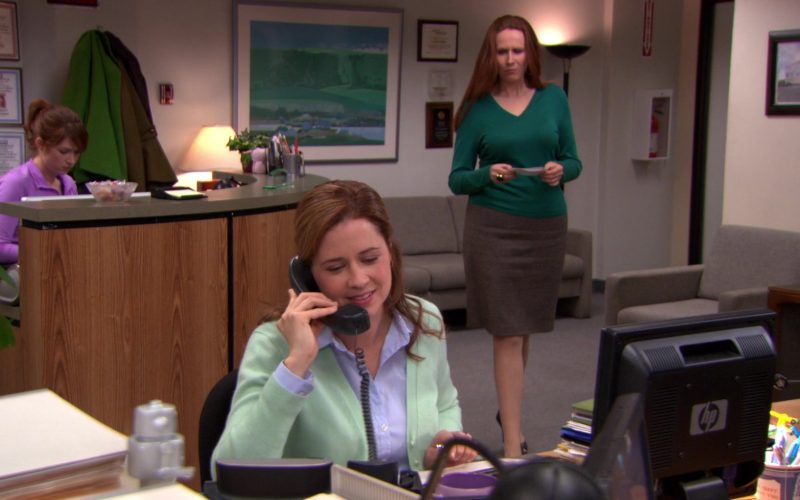 HP Monitor Used by Jenna Fischer (Pam Beesly) in The Office (1)
