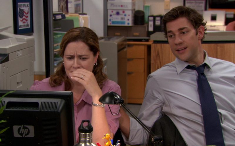 HP Monitor Used by Jenna Fischer (Pam Beesly) in The Office (3)