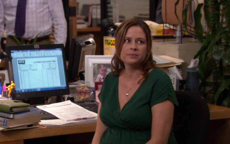 HP Monitor Used by Jenna Fischer (Pam Beesly) in The Office (3)