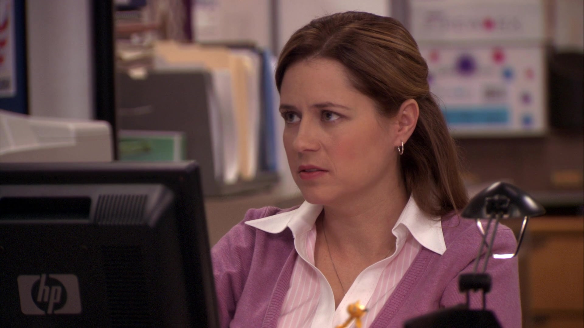 HP Monitor Used by Jenna Fischer (Pam Beesly) in The Office - Season 7, Epi...