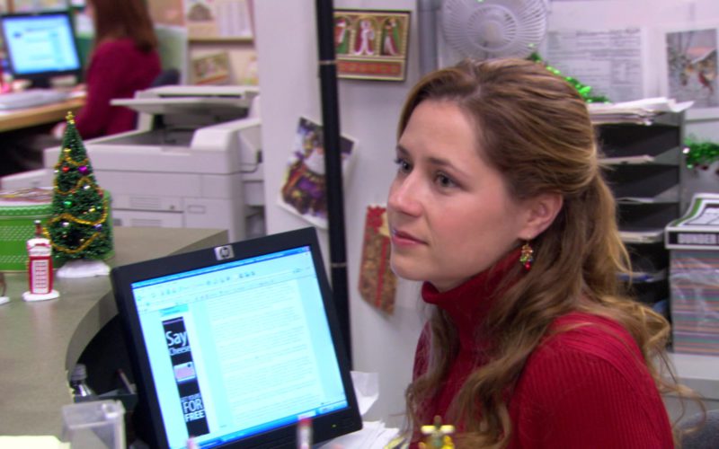 HP Monitor Used by Jenna Fischer (Pam Beesly) in The Office – Season 3 (1)