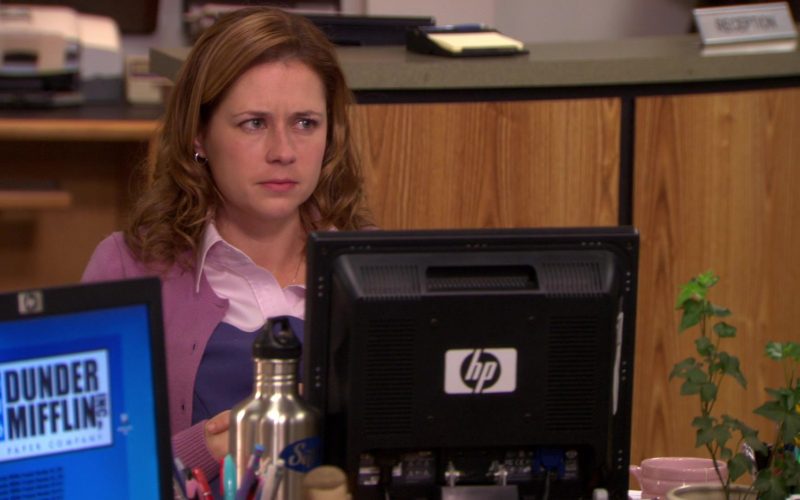 HP Monitor Used by Jenna Fischer (Pam Beesly) in The Office – Season 6, Episode 16, (1)