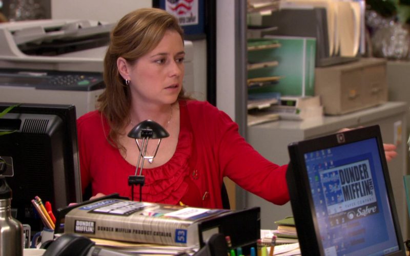 HP Monitor Used by Jenna Fischer (Pam Beesly) in The Office – Season 7, Episodes 11-12 (2)