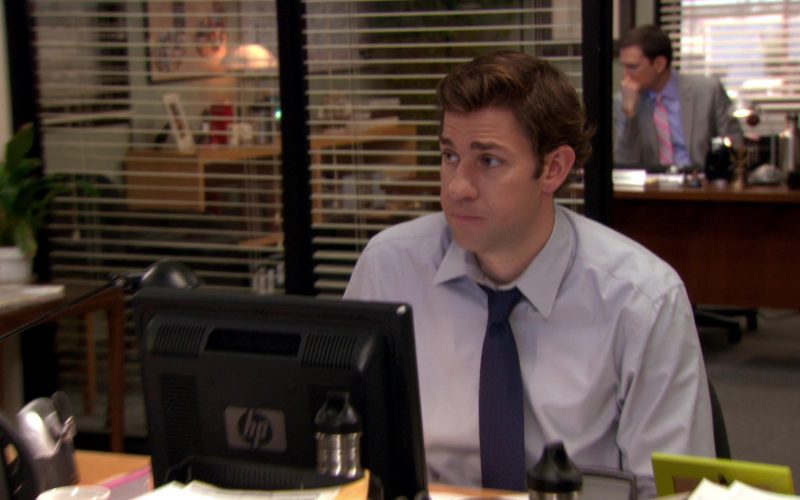 HP Monitor Used by John Krasinski (Jim Halpert) in The Office (1)