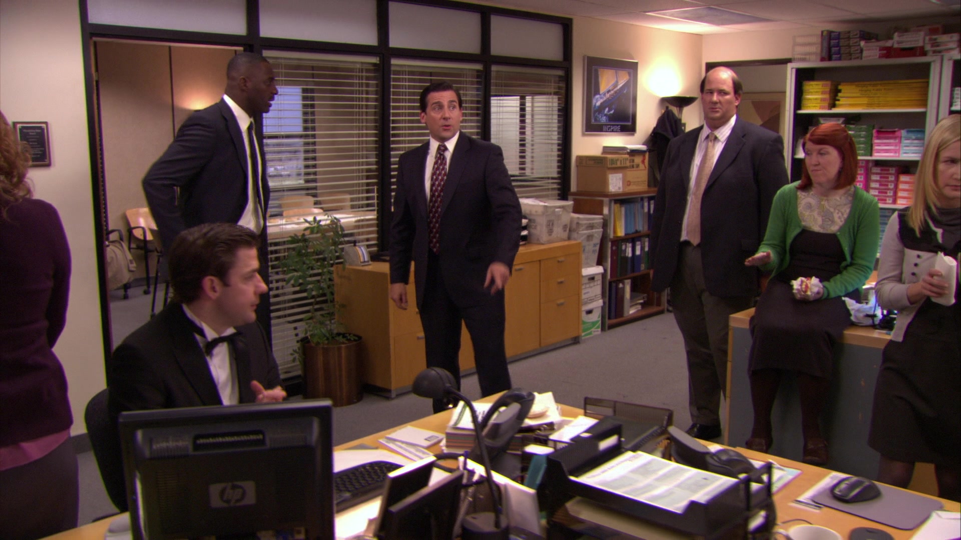 HP Monitor Used By John Krasinski (Jim Halpert) In The Office – Season 5,  Episode 20, 
