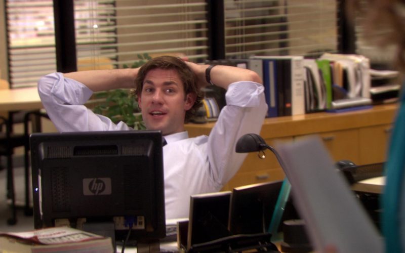 HP Monitor Used by John Krasinski (Jim Halpert) in The Office (2)