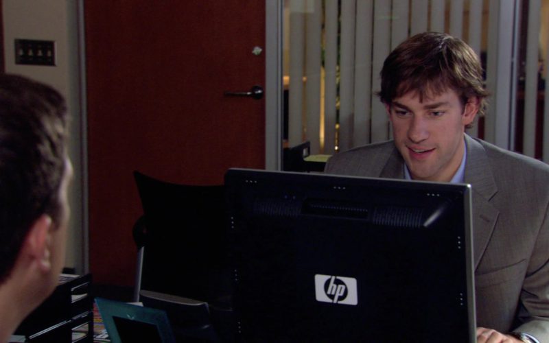 HP Monitor Used by John Krasinski (Jim Halpert) in The Office (3)