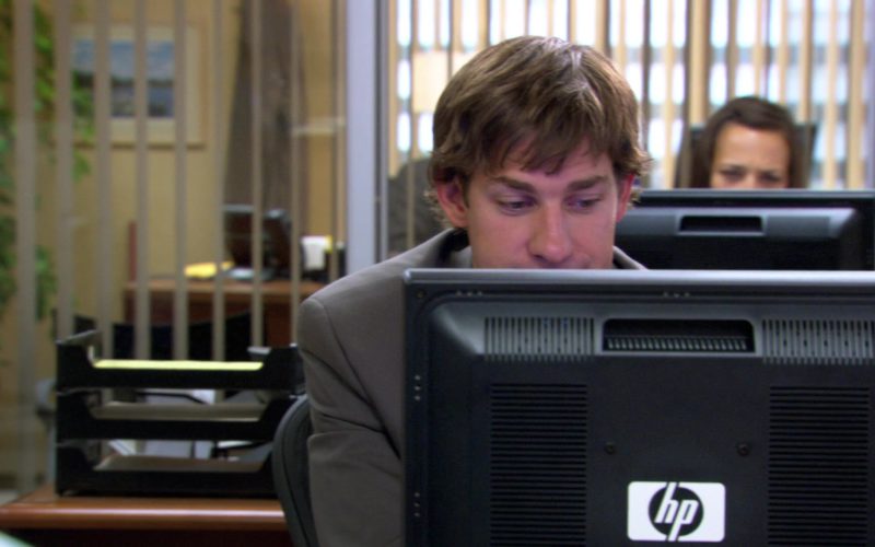 HP Monitor Used by John Krasinski (Jim Halpert) in The Office (5)