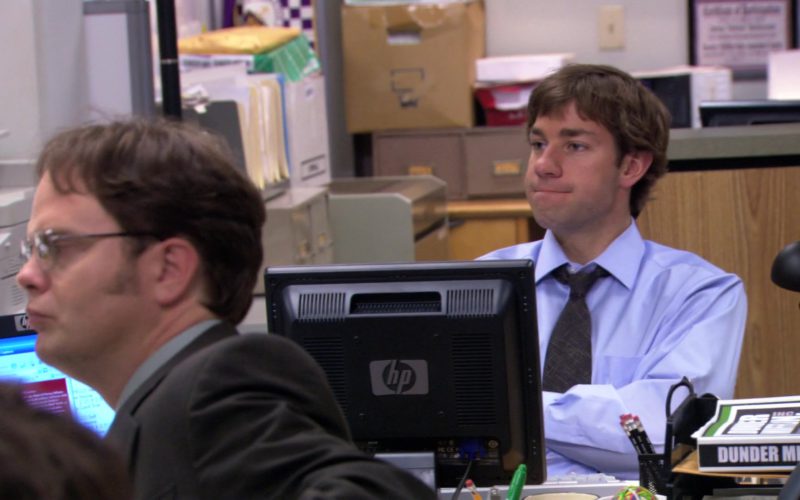 HP Monitor Used by John Krasinski (Jim Halpert) in The Office – Season 3, Episode 9 (3)