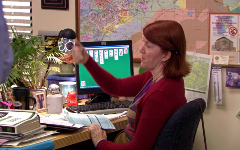 HP Monitor Used by Kate Flannery (Meredith Palmer) in The Office