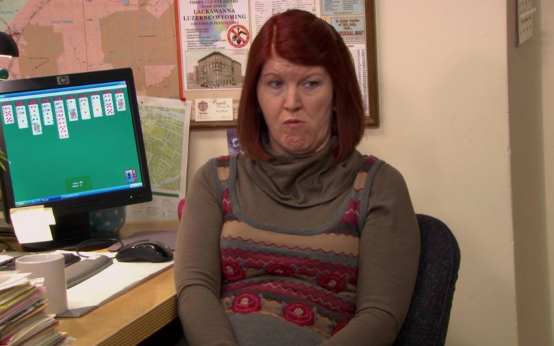 HP Monitor Used by Kate Flannery (Meredith Palmer) in The Office (2)