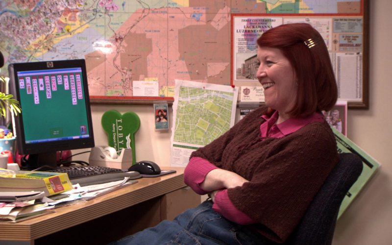 HP Monitor Used by Kate Flannery (Meredith Palmer) in The Office