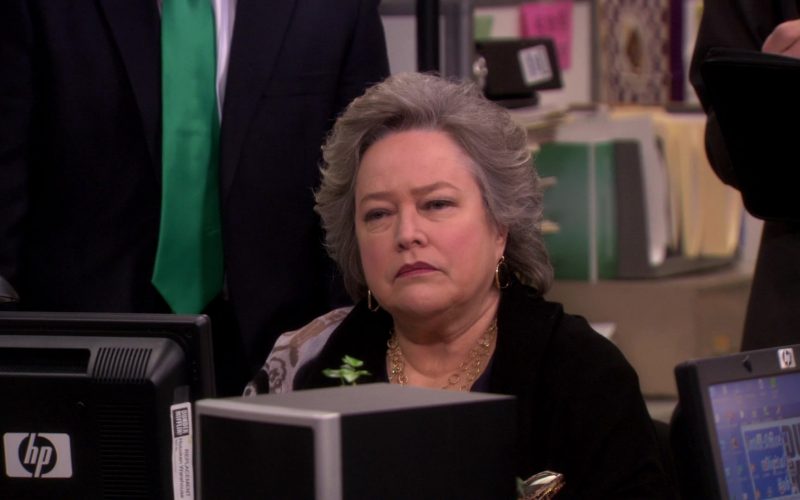 HP Monitor Used by Kathy Bates (Jo Bennett) in The Office (5)
