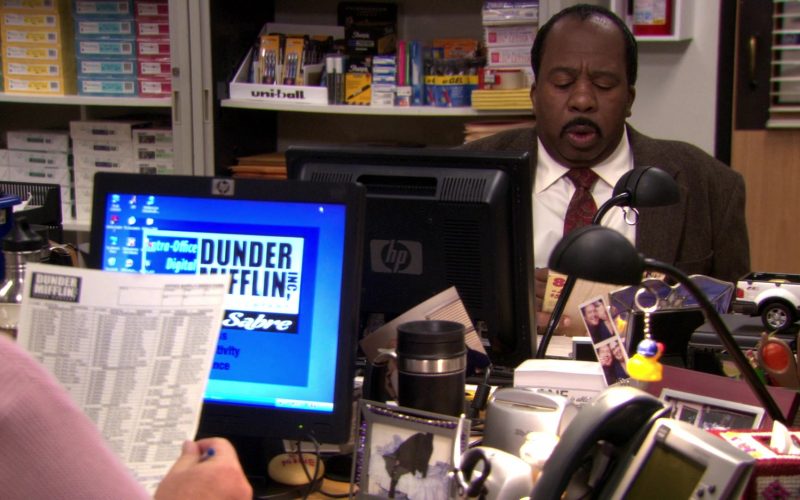 HP Monitor Used by Leslie David Baker (Stanley Hudson) in The Office (1)