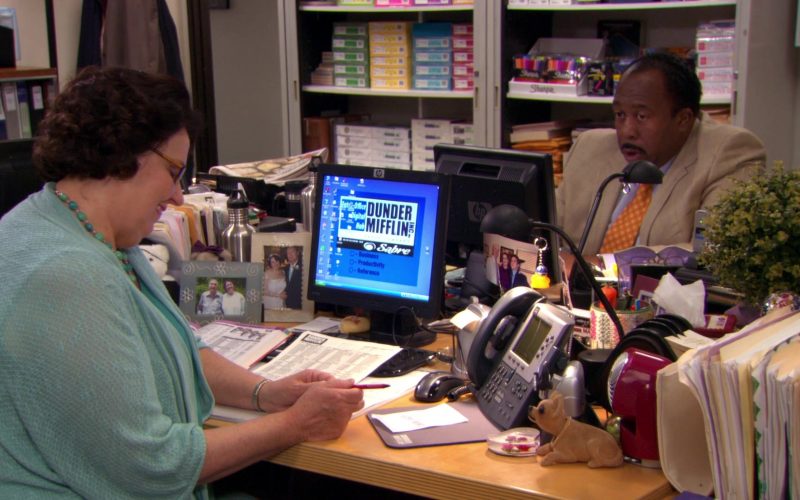 HP Monitor Used by Leslie David Baker (Stanley Hudson) in The Office