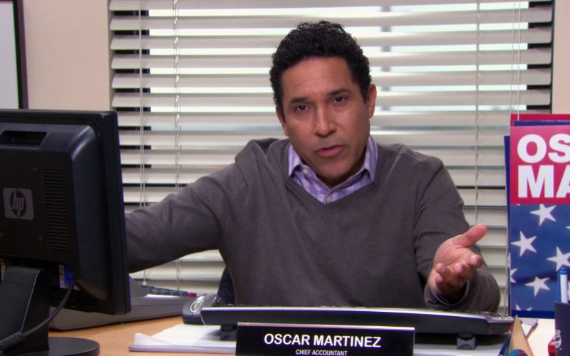 HP Monitor Used by Oscar Nunez (Oscar Martinez) in The Office (1)