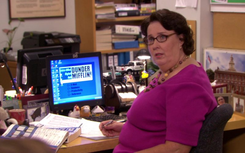 HP Monitor Used by Phyllis Smith (Phyllis Vance) in The Office (1)
