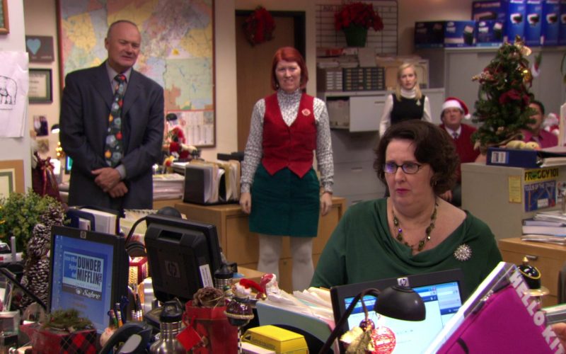 HP Monitor Used by Phyllis Smith (Phyllis Vance) in The Office