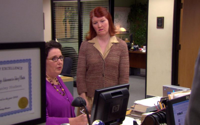 HP Monitor Used by Phyllis Smith (Phyllis Vance) in The Office