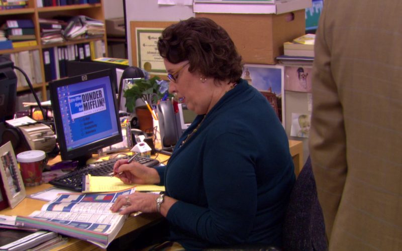 HP Monitor Used by Phyllis Smith (Phyllis Vance) in The Office