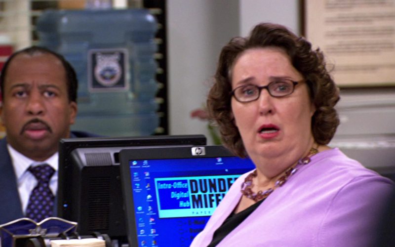 HP Monitor Used by Phyllis Smith (Phyllis Vance) in The Office