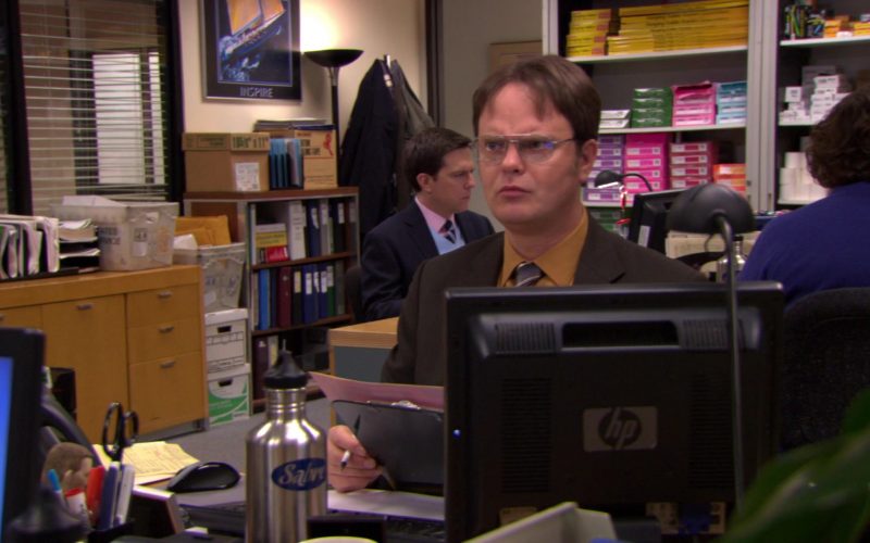 HP Monitor Used by Rainn Wilson (Dwight Schrute) in The Office (1)