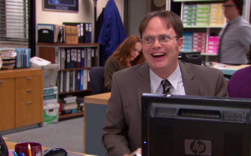 HP Monitor Used by Rainn Wilson (Dwight Schrute) in The Office (2)