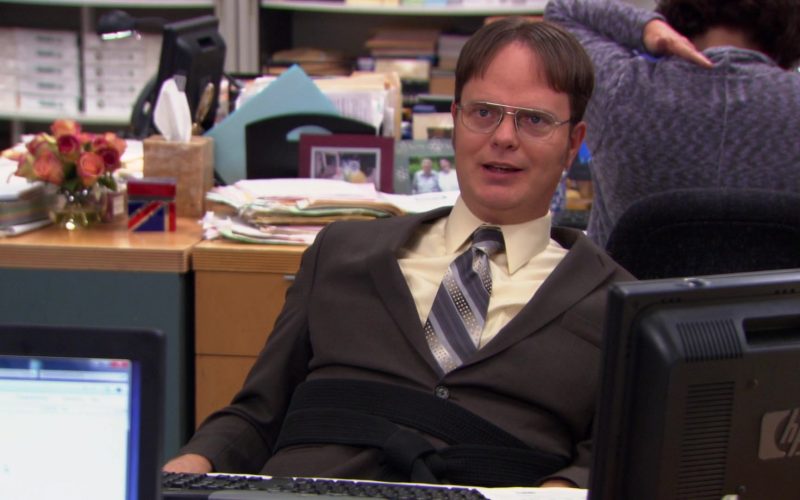 HP Monitor Used by Rainn Wilson (Dwight Schrute) in The Office (2)