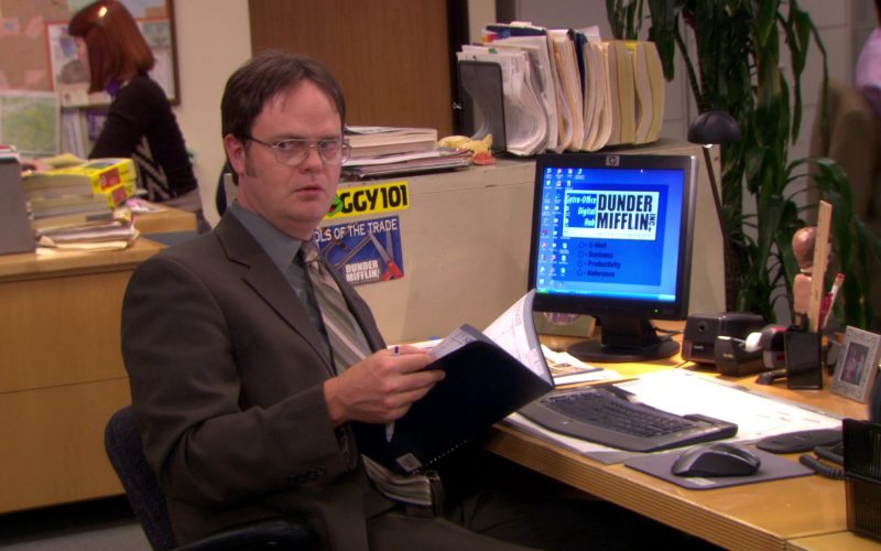 HP Monitor Used by Rainn Wilson (Dwight Schrute) in The Office – Season 5