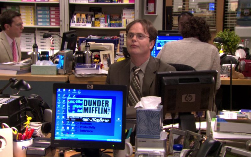 HP Monitor Used by Rainn Wilson (Dwight Schrute) in The Office – Season 7, Episode 2 (1)