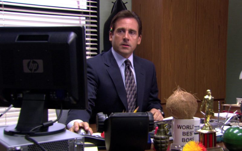 HP Monitor Used by Steve Carell (Michael Scott) in The Office (1)