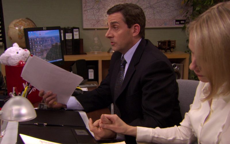 HP Monitor Used by Steve Carell (Michael Scott) in The Office (1)