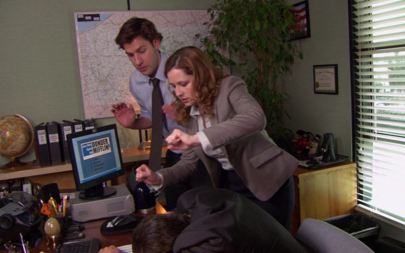 HP Monitor Used by Steve Carell (Michael Scott) in The Office