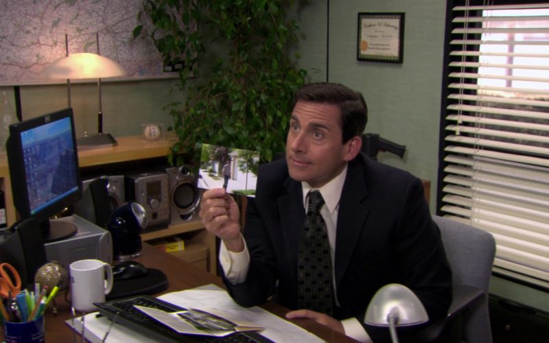 HP Monitor Used by Steve Carell (Michael Scott) in The Office