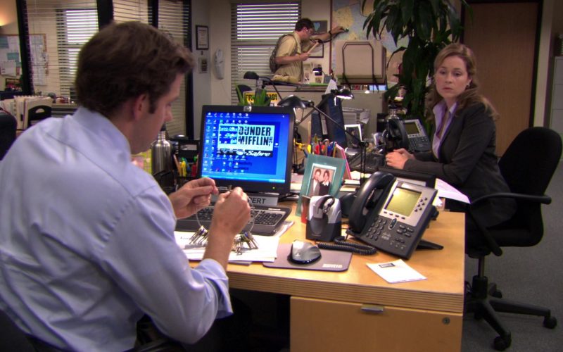 HP Monitor and Cisco Phone Used by John Krasinski (Jim Halpert) in The Office – Season 7, Episode 1 (1)