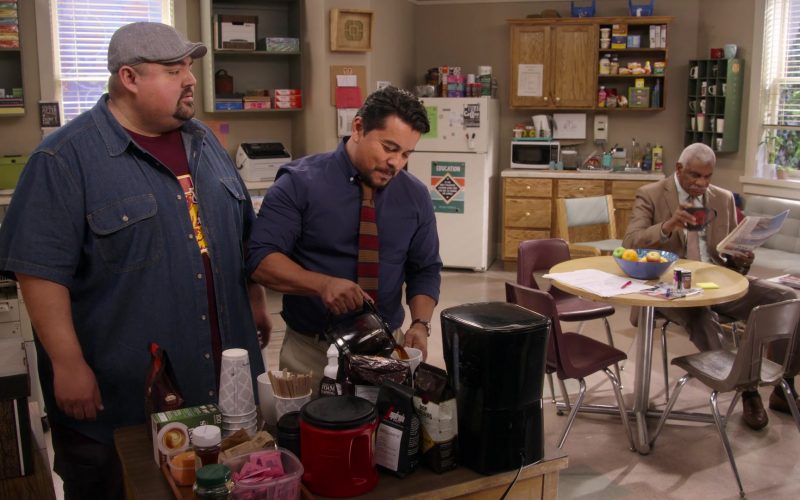 Segafredo Coffee in Mr. Iglesias - Season 1, Episode 2, "Summer School" (2019)