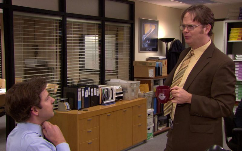 Sheetz Mug Held by Rainn Wilson (Dwight Schrute) in The Office (1)