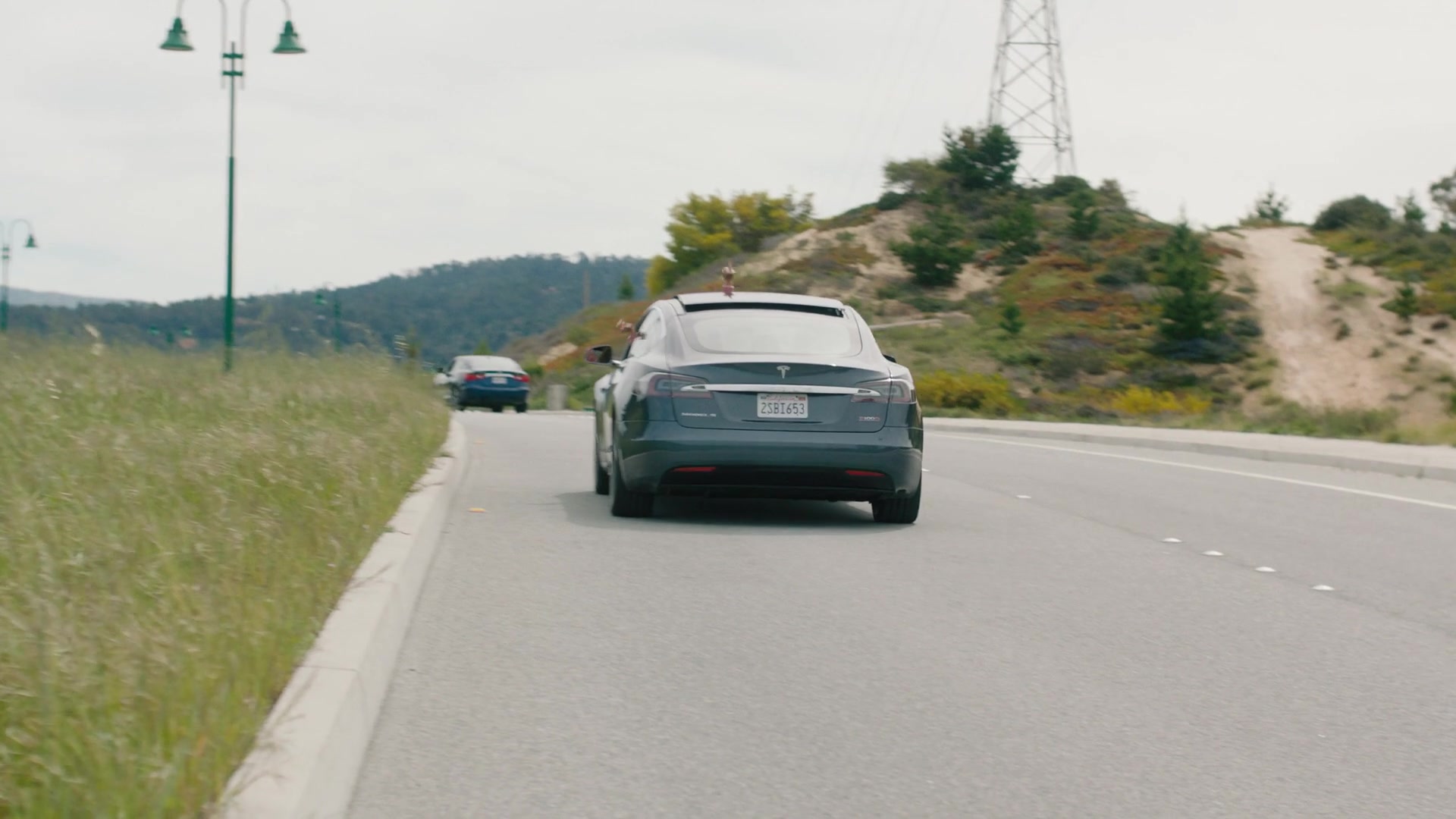 Tesla Model S Car Driven by Laura Dern in Big Little Lies - Season 2, Episode 2, Tell ...