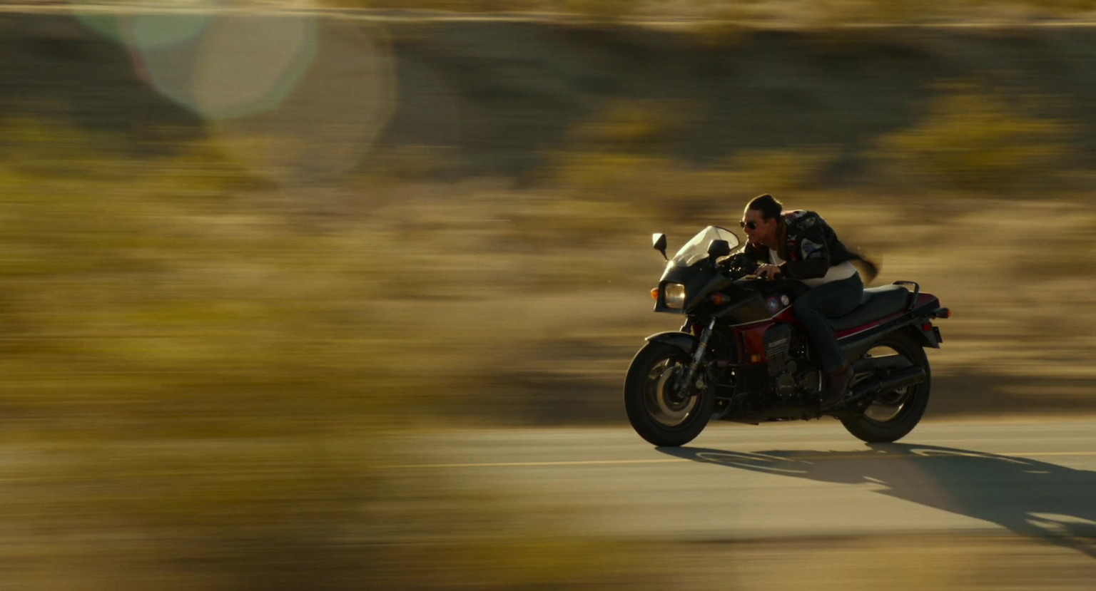Kawasaki GPZ 900 R Ninja Motorcycle In Top Gun Maverick (2022)