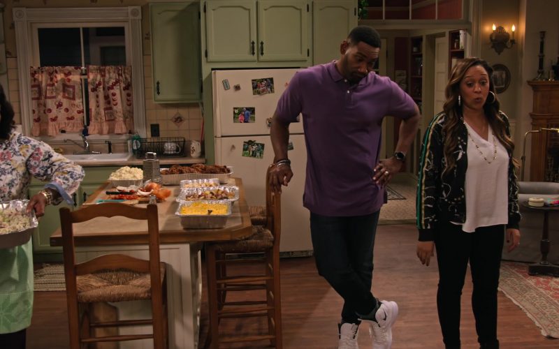 Nike White Sneakers Worn by Anthony Alabi in Family Reunion (3)