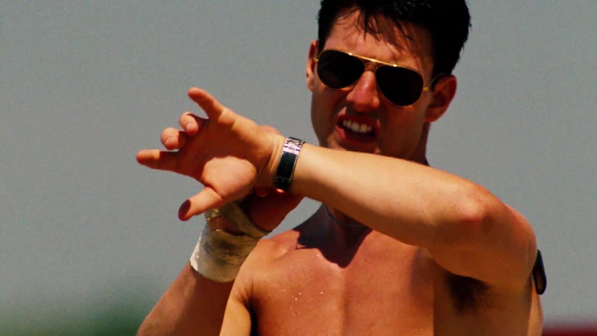 Ray-Ban Aviator 3025 Sunglasses Worn By Tom Cruise As Pete “Maverick”  Mitchell In Top Gun (1986)