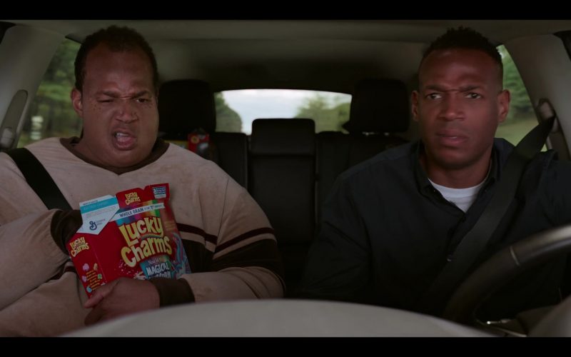General Mills Lucky Charms Cereal Enjoyed by Marlon Wayans in Sextuplets (5)