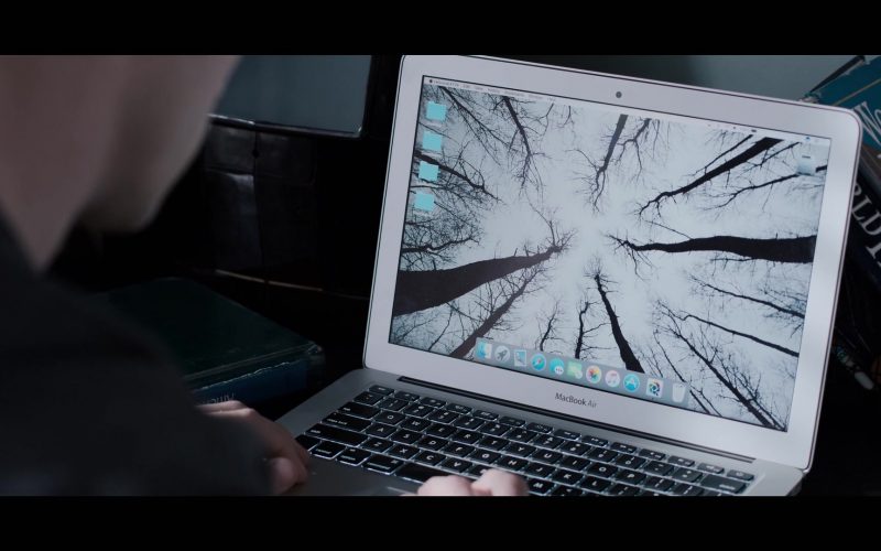 MacBook Air Laptop Used by Dylan Minnette in 13 Reasons Why